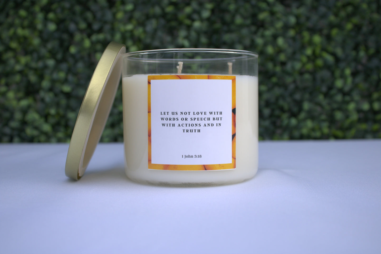 Peach and Mango Scented Candle