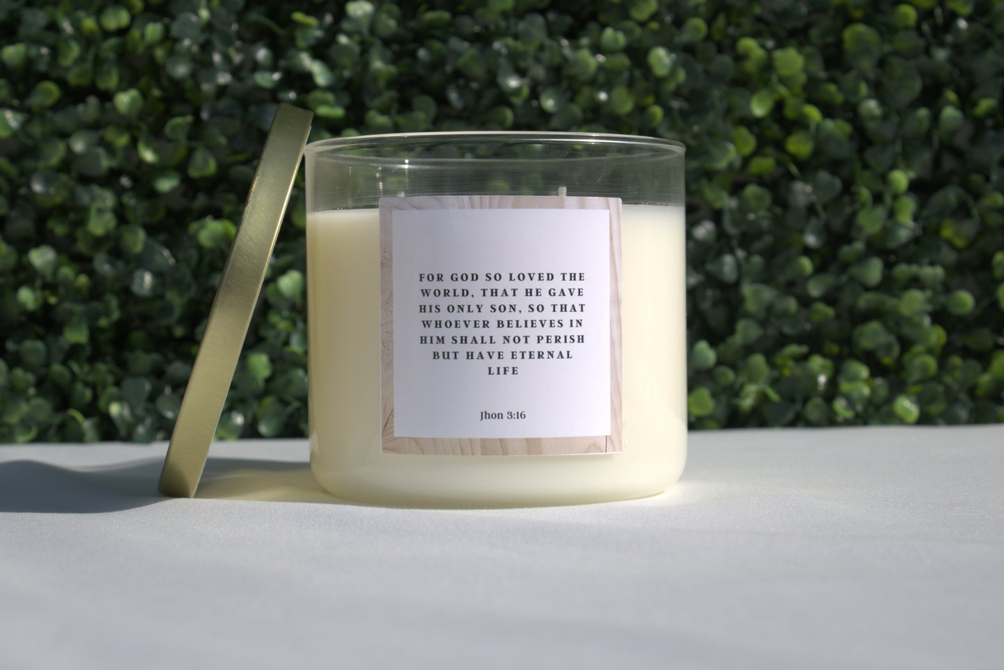 Sandalwood Scented Candle