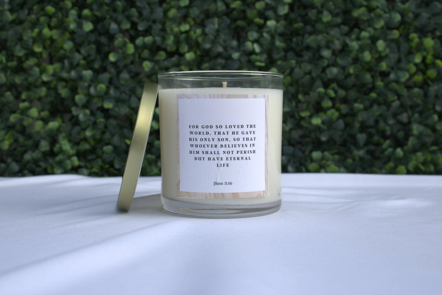 Sandalwood Scented Candle